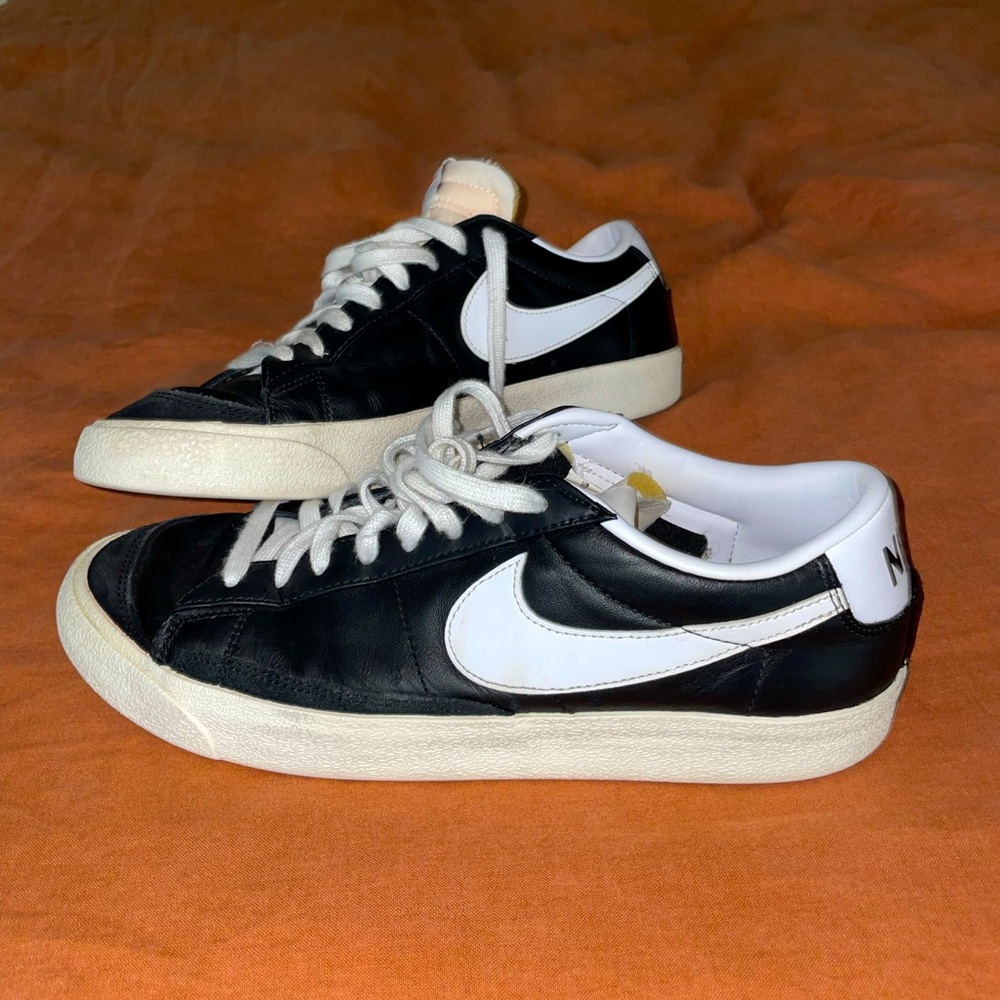 Men’s Nike Black Blazer Low Tops
